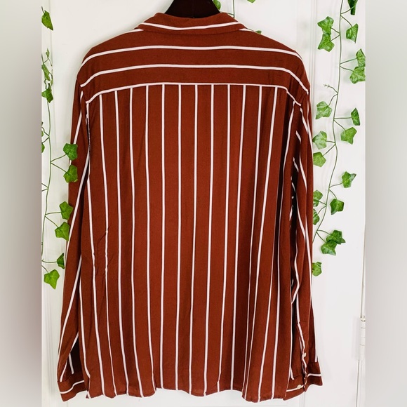 Visco Button up Shirt - Picture 2 of 4